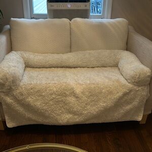 Faux Long Fur Bolster Cat & Dog Couch Cover from Paw.com EUC
